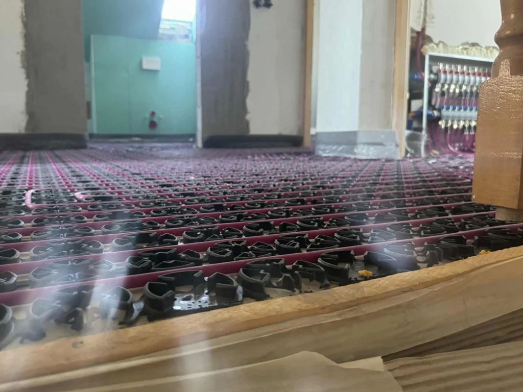 Octa padlófűtés csövezés részlet, energiatakarékos megoldás